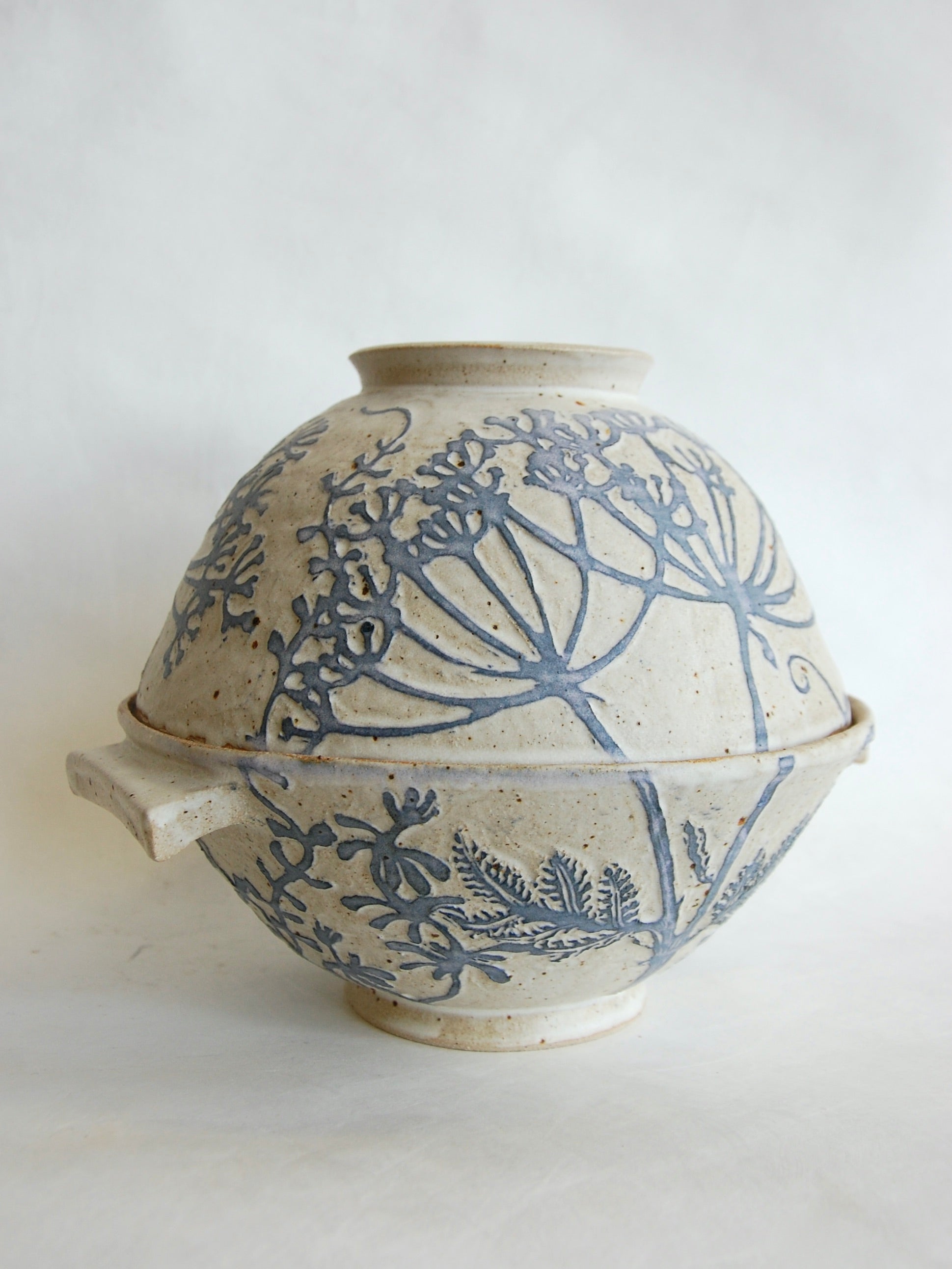 Wildflower stoneware 'casserole'